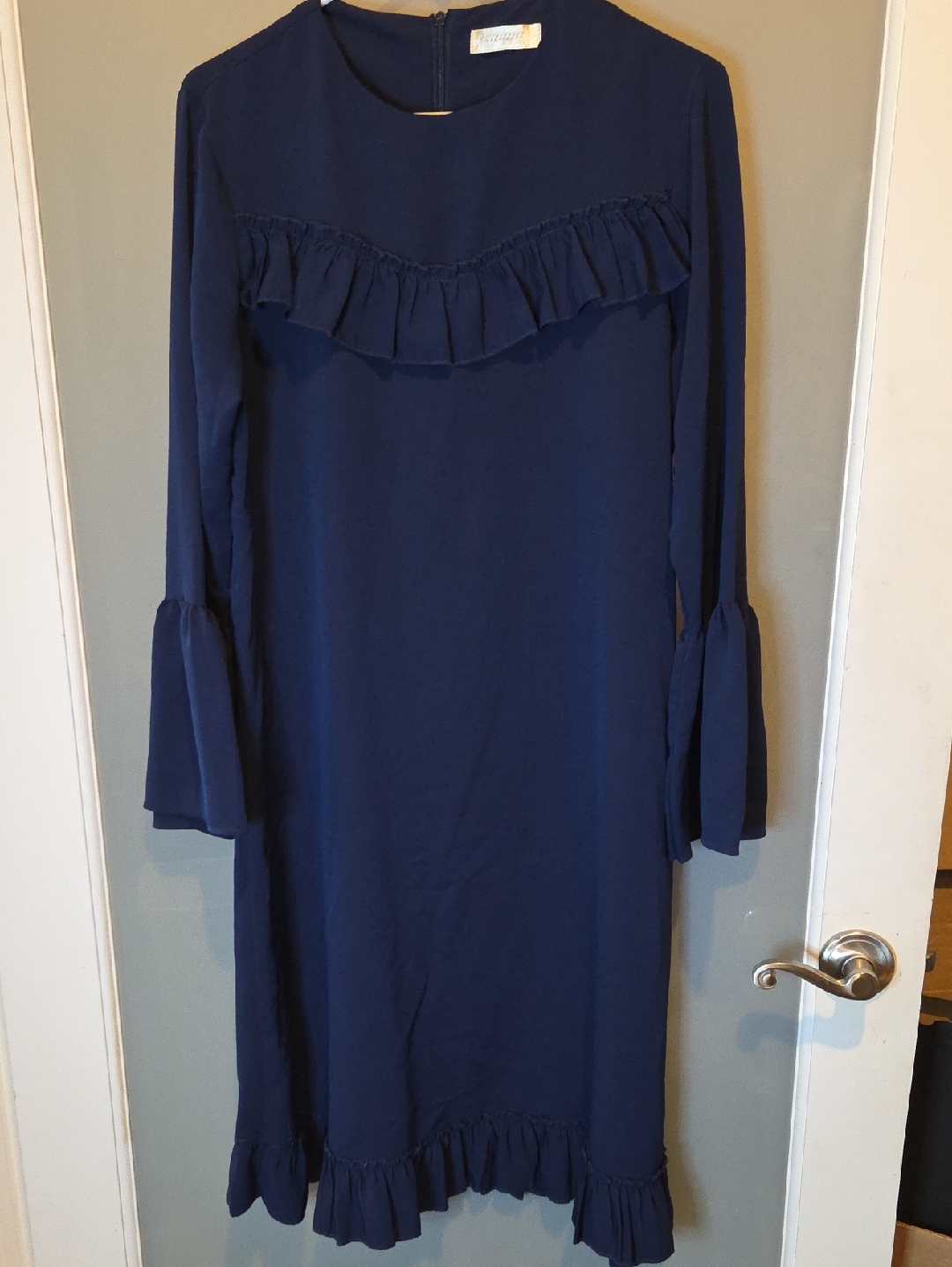 Izgana Navy Ruffle Long-Sleeve Shift Dress